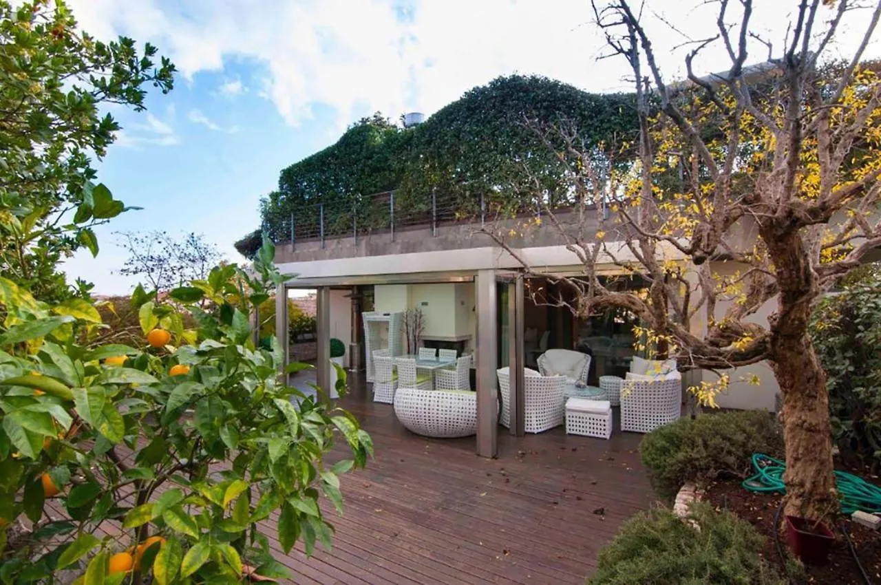 Eden Island Bed & Breakfast Verona 2*,  Italy