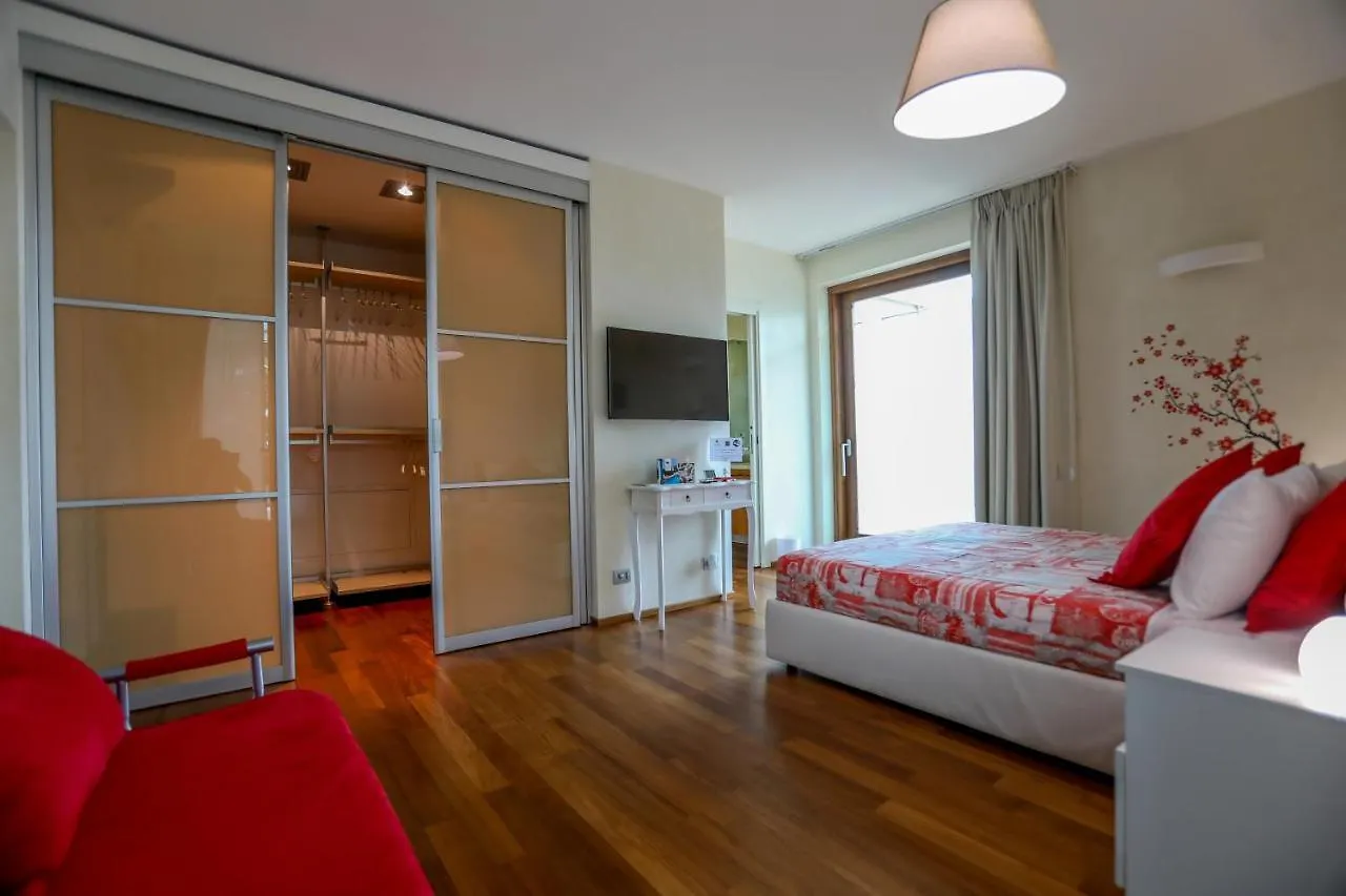 Eden Island Bed & Breakfast Verona 2*,  Italy